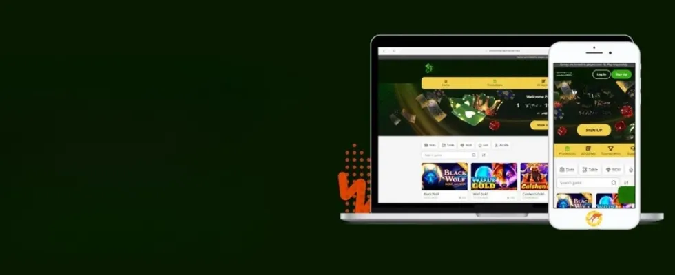 Lucky Green Casino welcome bonus banner with free spins and cash offer.